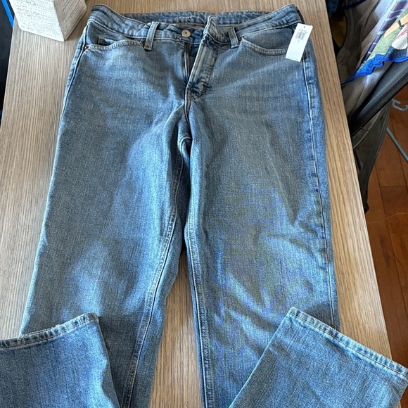 Old Navy Pants - Old Navy Extra High Rise Straight Leg Jeans Size 8 NWT Medium Wash